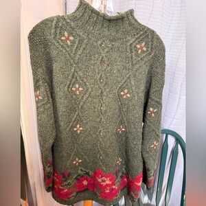 L.L. Bean Women's Green Floral Knit Sweater - vintage!!